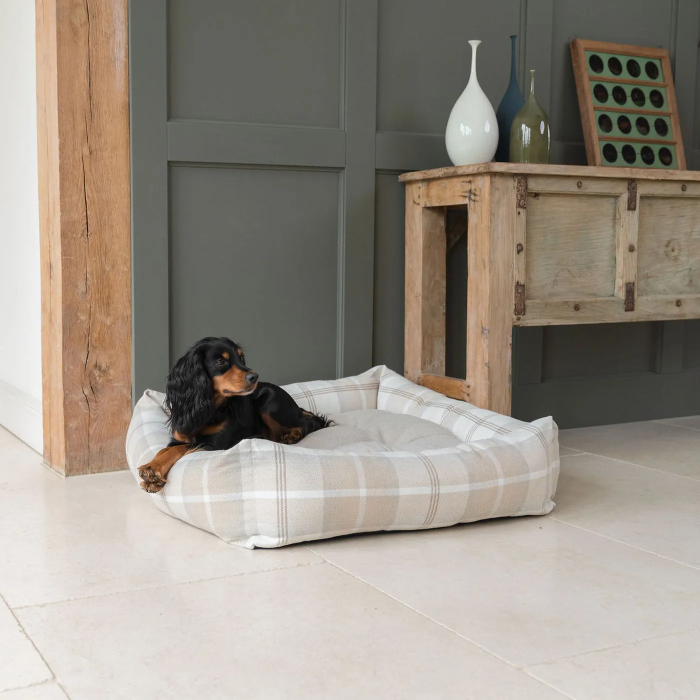 Box Bed in Balmoral Tweed by Lords & Labradors