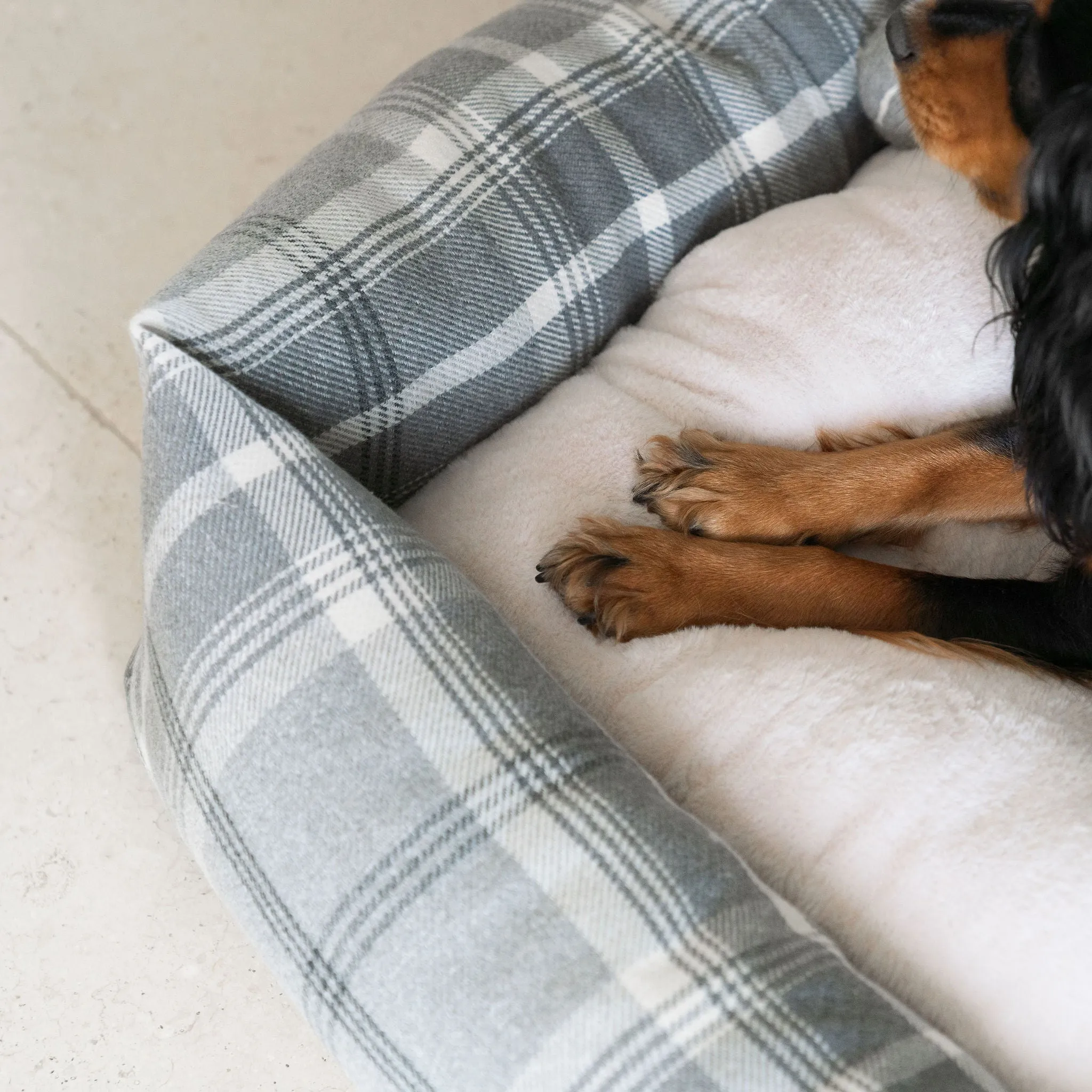 Box Bed in Balmoral Tweed by Lords & Labradors