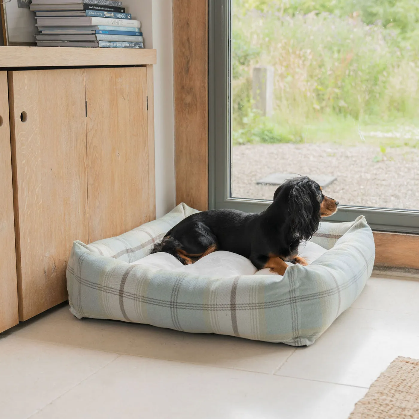 Box Bed in Balmoral Tweed by Lords & Labradors