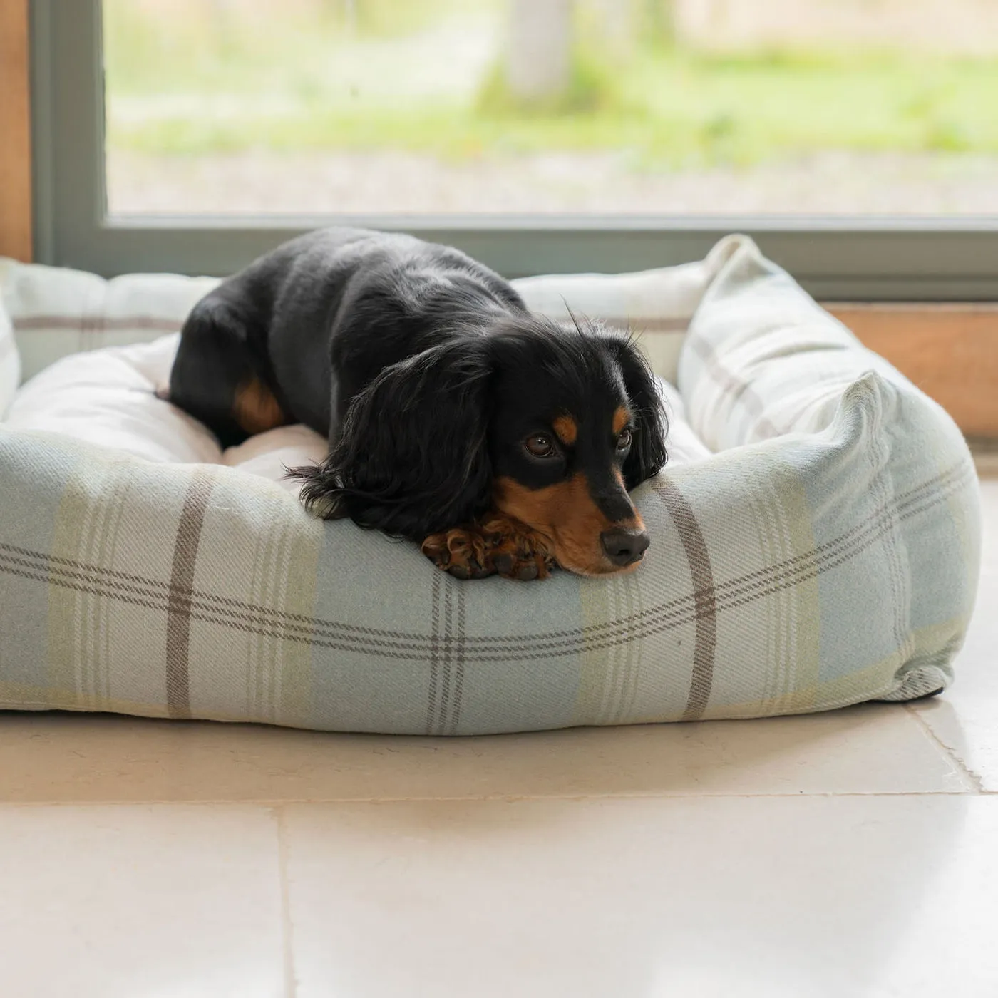 Box Bed in Balmoral Tweed by Lords & Labradors