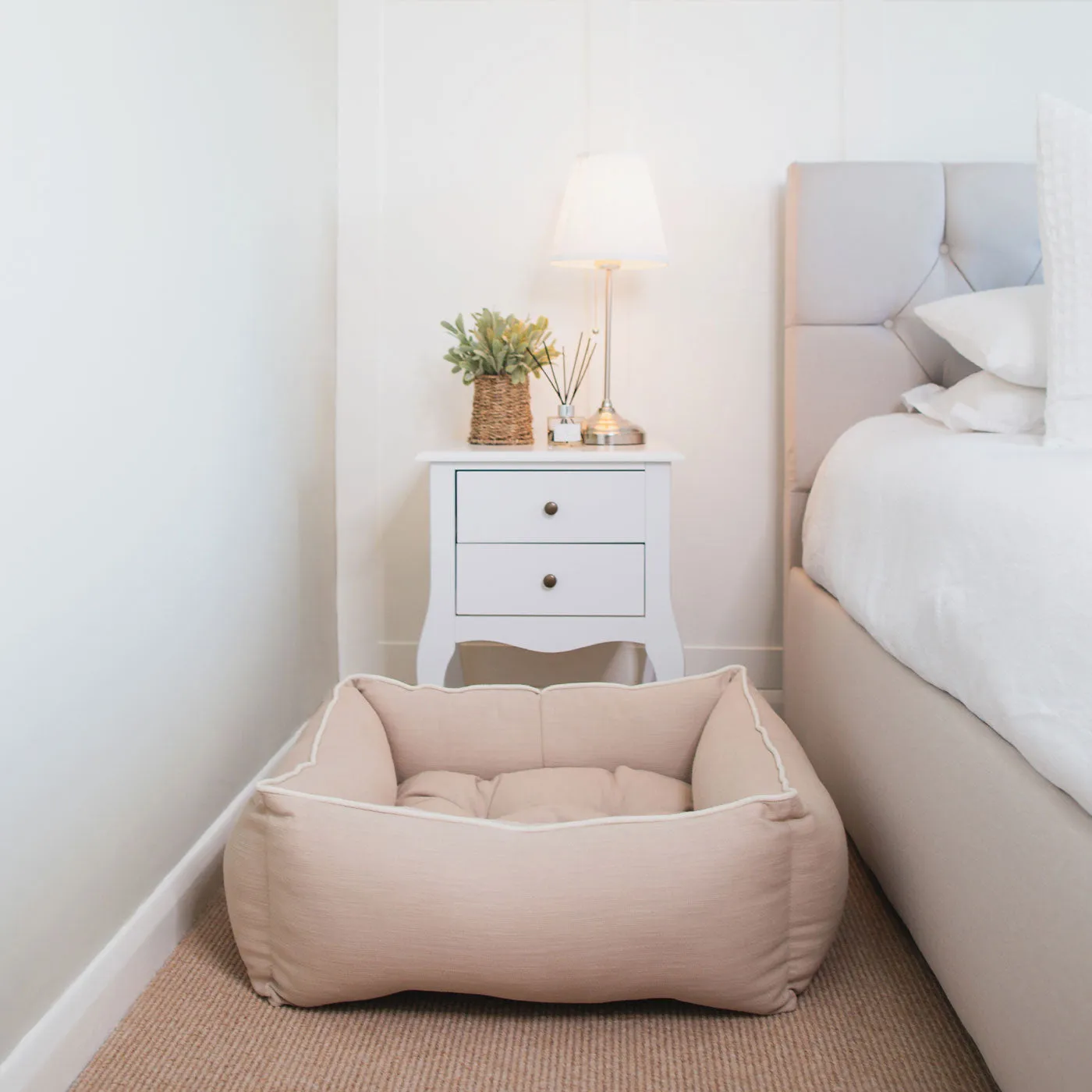 Box Bed in Savanna Oatmeal by Lords & Labradors