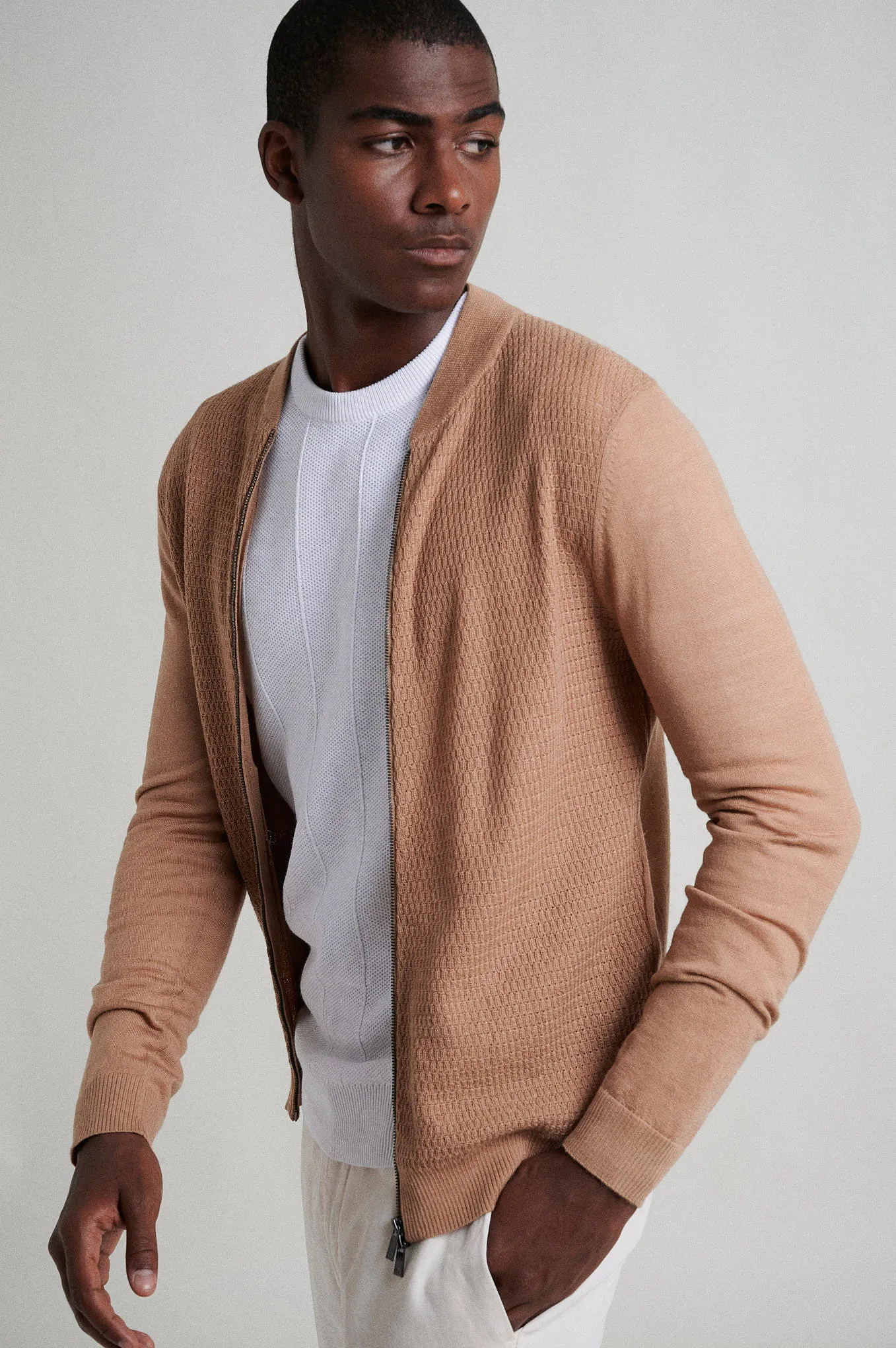 Cardigan in 100% extra fine merino wool