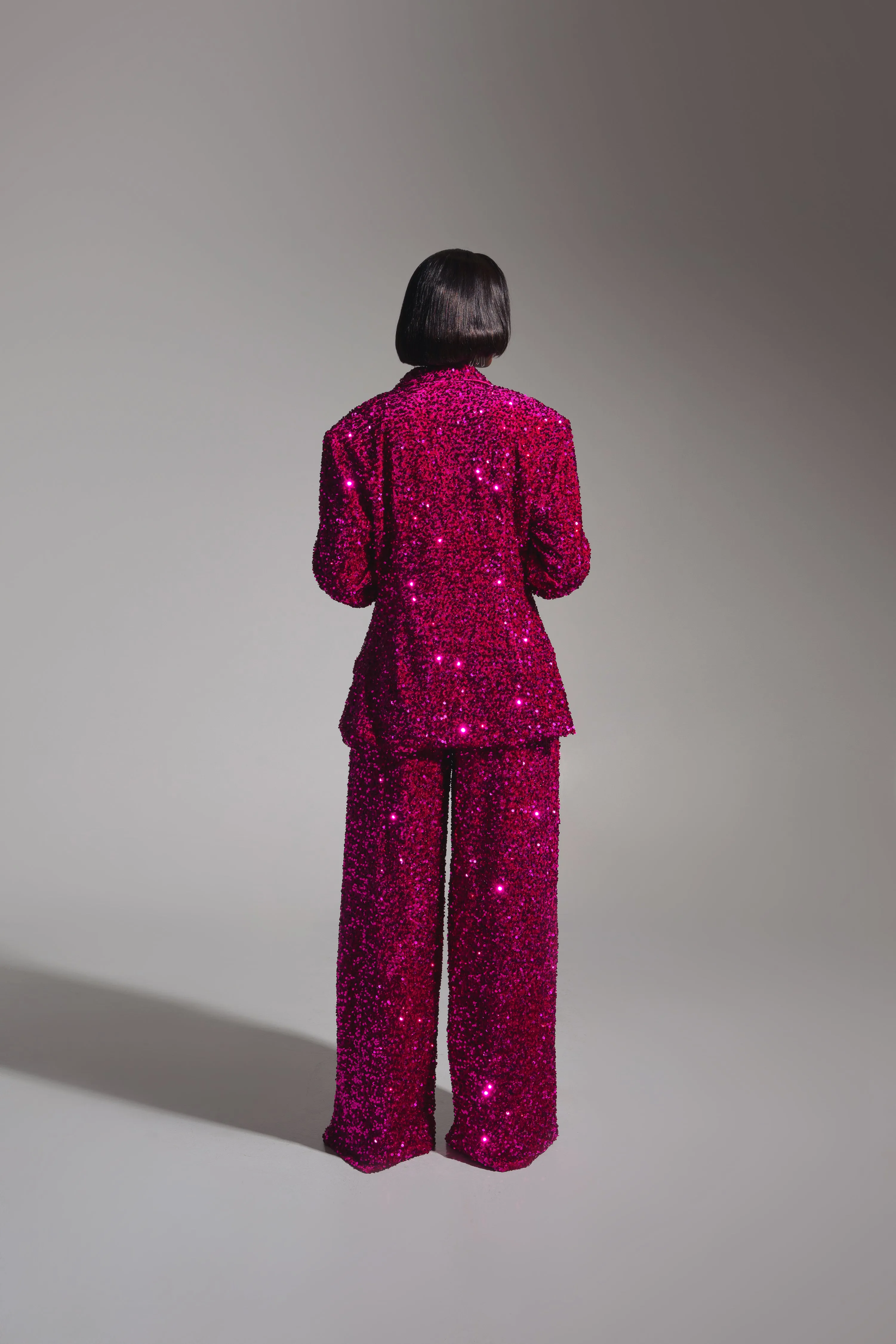 LIZA Sequin Blazer in MAGENTA