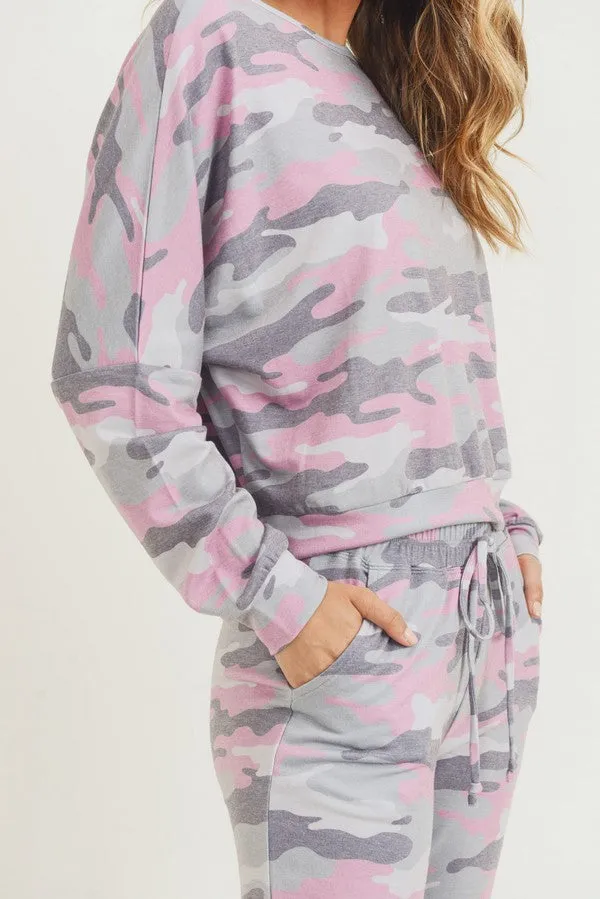 Relaxed Camo Print Pullover Top