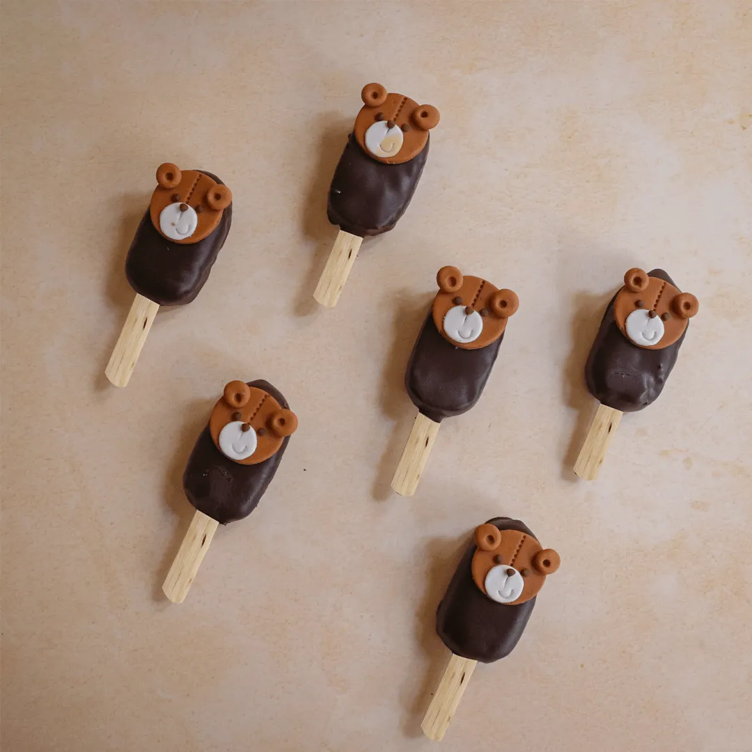 Teddy Cakesicles